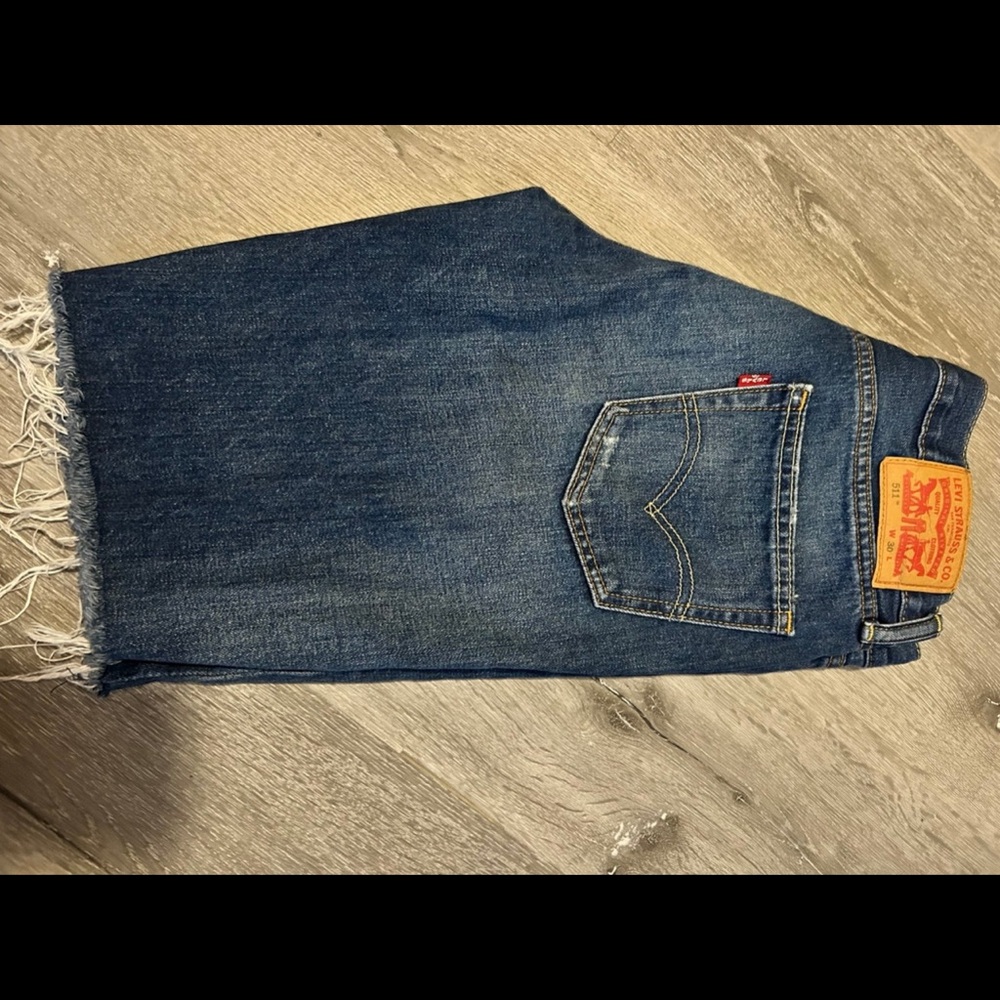 Men’s Levi Jean Shorts size 30